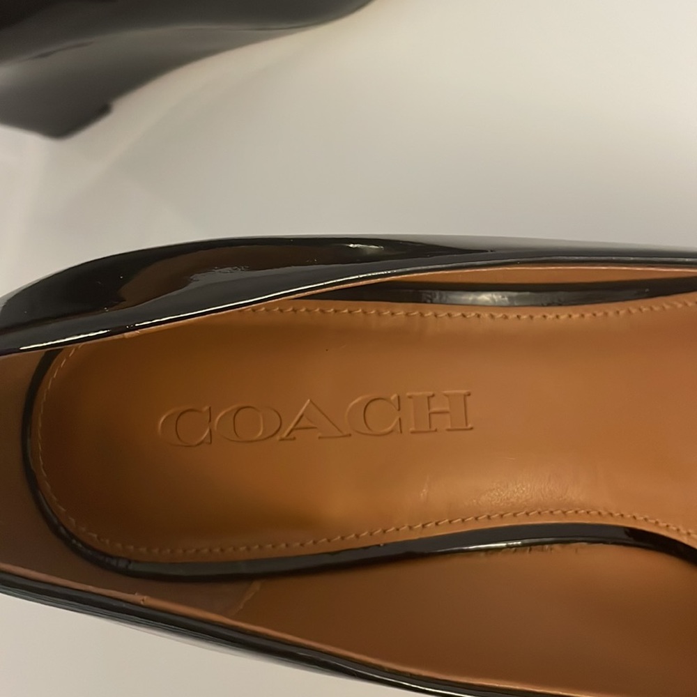 Coach wedge hill 7.5 but run little small, will fit better for 7 - Picture 2 of 4